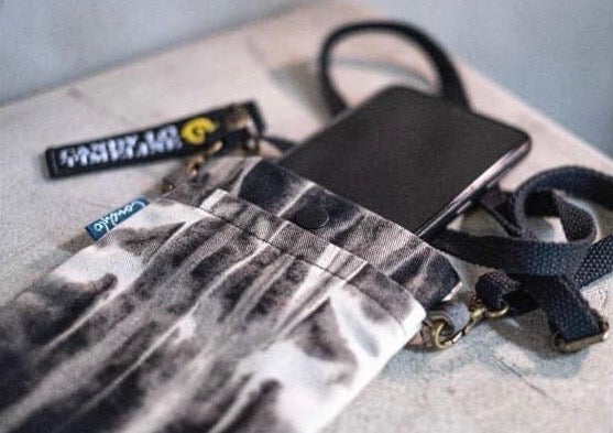 Candy Lo Timeline 斜孭袋